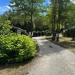 L Eden Road * Castellane