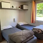 L Eden Road Camping *