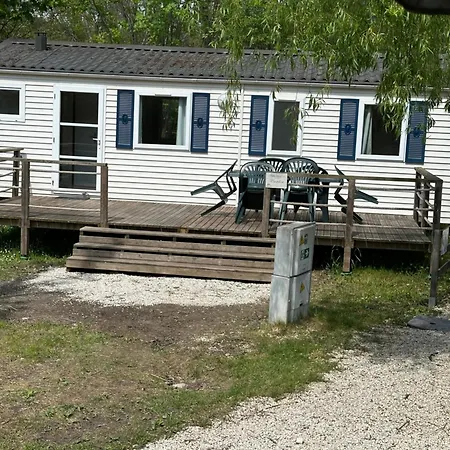 L Eden Road * Castellane