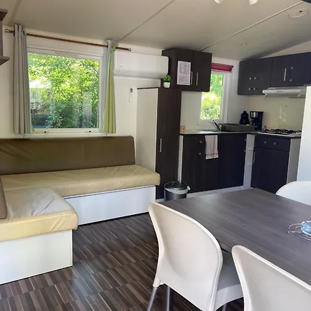 L Eden Road Castellane