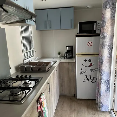 Camping L Eden Road *