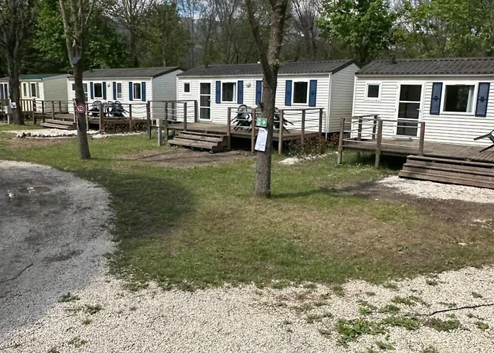 キャンプ場 L Eden Road カステラーヌ