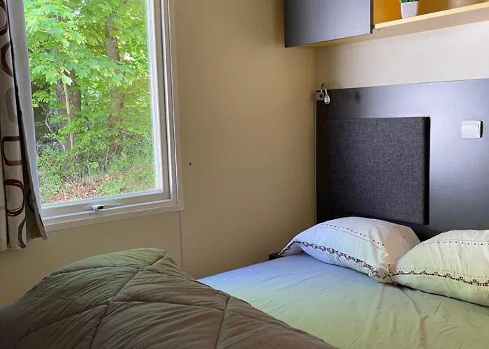 L Eden Road キャンプ場