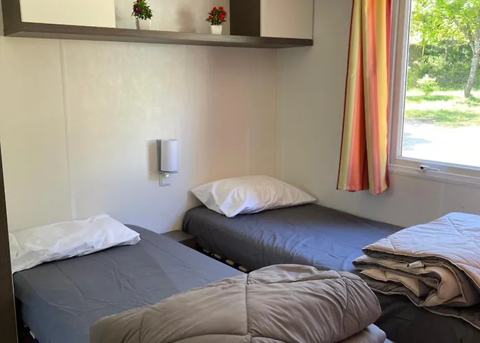 L Eden Road キャンプ場 *